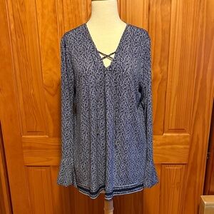 Michael Kors Women's Blue Patterned popover Top. Large